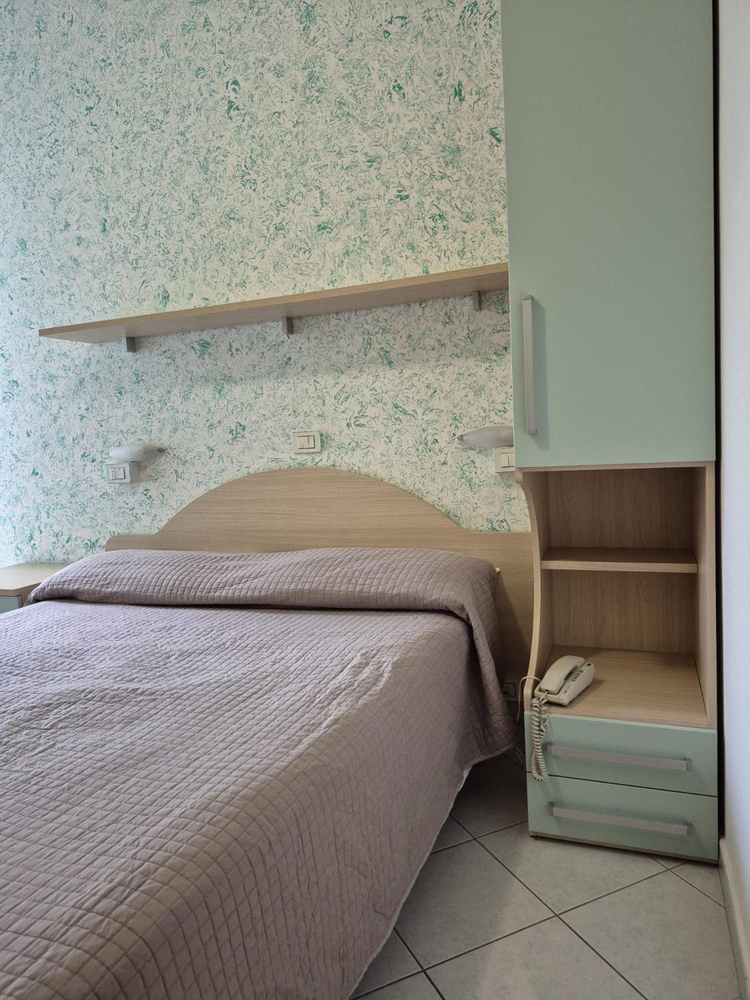 Hotel Romagna Cattolica Esterno foto