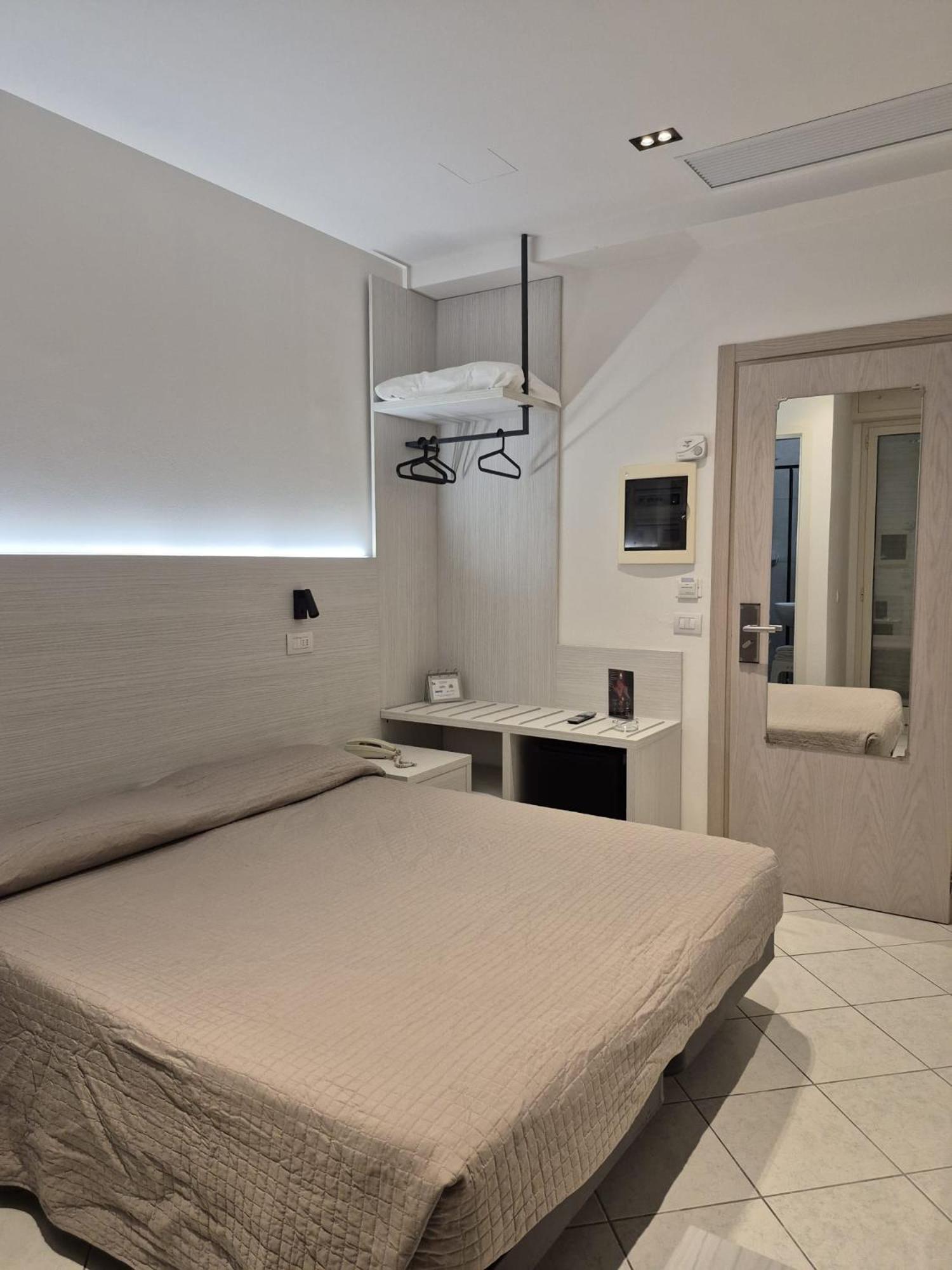 Hotel Romagna Cattolica Esterno foto