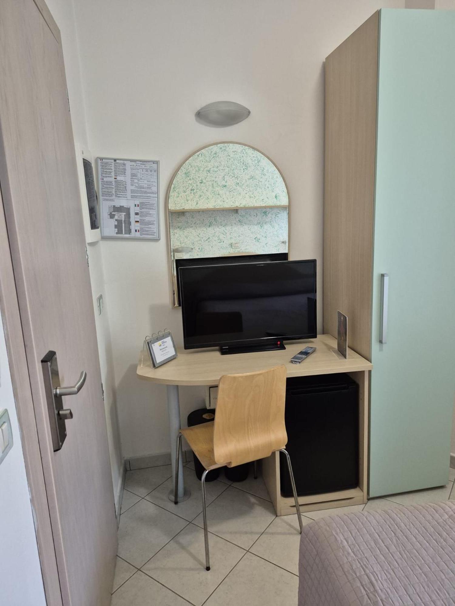 Hotel Romagna Cattolica Esterno foto